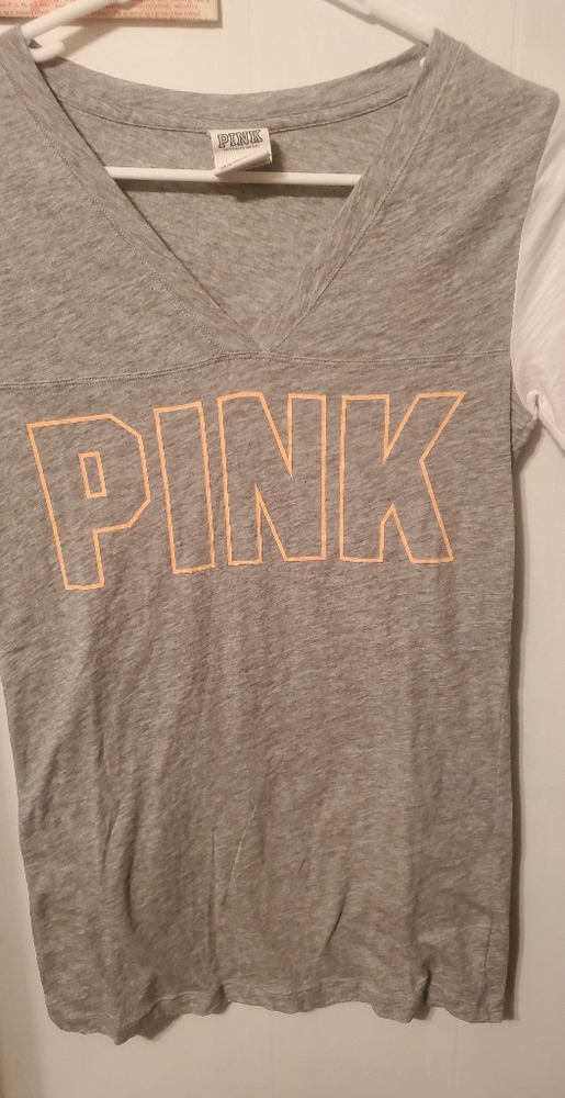 Pink tee